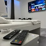 Freshly Renovated City Apartments Essen Kitchen Wifi Near Duesseldorf Airport